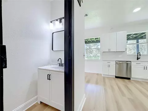 Bath - 2124 Continental St, Saint Cloud, FL 34769 photo 1 of 3
