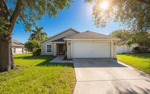 668 Durango Loop St, Davenport, FL 33897