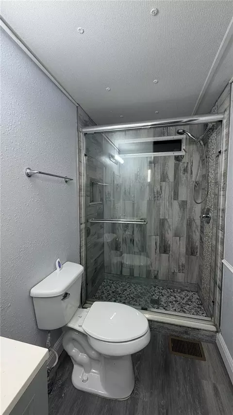 Bath - 2310 Lakota Ln, Saint Cloud, FL 34769 photo 3 of 4