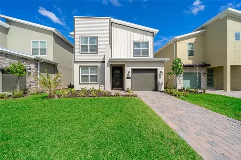 2764 Bookmark Dr, Kissimmee, FL 34746