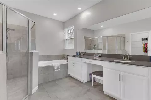 Bath - 3253 Wauseon Dr, Saint Cloud, FL 34772 photo 3 of 5