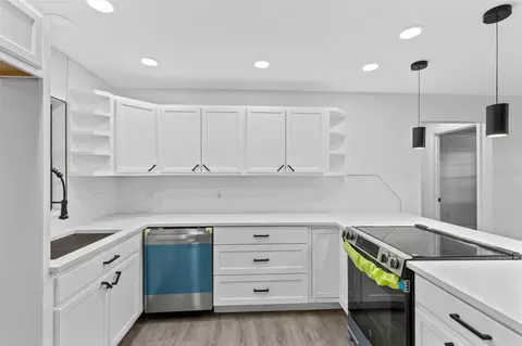 Kitchen - 6360 Jess Ct, Saint Cloud, FL 34771 photo 3 of 3