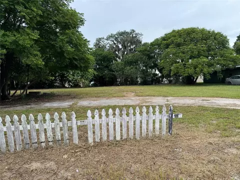128 W Northside Dr, Lake Wales, FL 33853