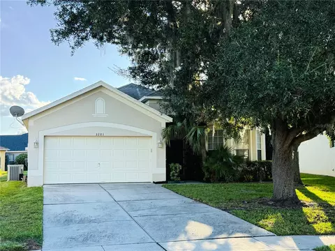 3201 Stonehurst Cir, Kissimmee, FL 34741
