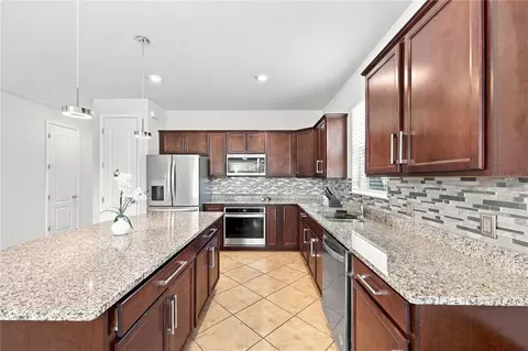 Kitchen - 5133 Chickadee St, Saint Cloud, FL 34771 photo 4 of 4
