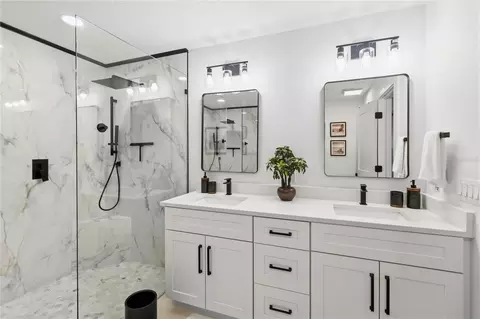 Bath - 3180 Whisper Wind Dr, Saint Cloud, FL 34771 photo 2 of 4