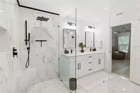 Bath - 3180 Whisper Wind Dr, Saint Cloud, FL 34771 photo 3 of 4