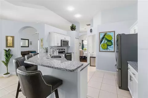Kitchen - 761 Chamberlin Trl, Saint Cloud, FL 34772 photo 2 of 5