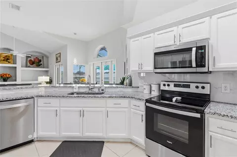 Kitchen - 761 Chamberlin Trl, Saint Cloud, FL 34772 photo 5 of 5