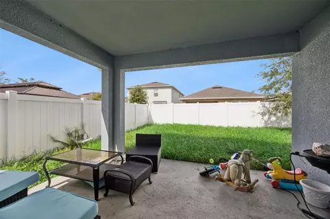 Exterior - 2842 Common Crane Ct, Harmony, FL 34773 photo 5 of 8