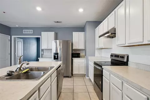 Kitchen - 2842 Common Crane Ct, Harmony, FL 34773 photo 3 of 3