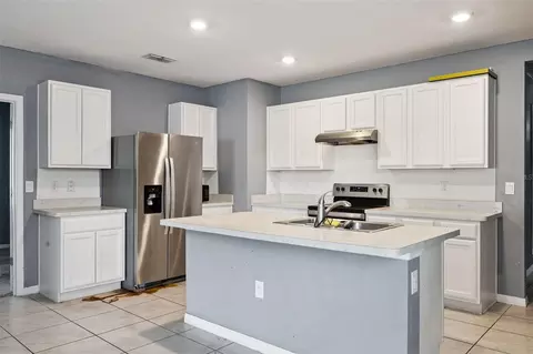 Kitchen - 2842 Common Crane Ct, Harmony, FL 34773 photo 2 of 3