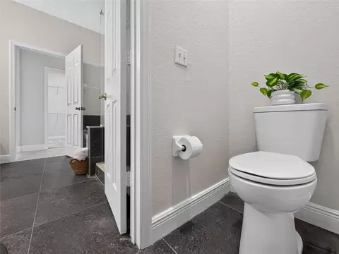 Bath - 13535 Bramham Ln, Windermere, FL 34786 photo 5 of 6