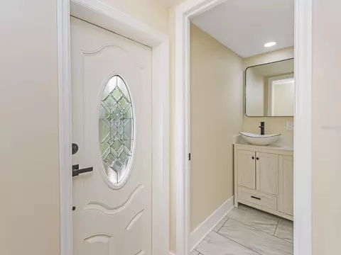 Entry Way - 4265 Palm Dr, Bartow, FL 33830 photo 1 of 2