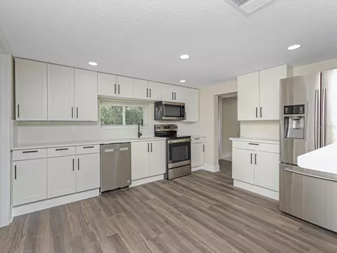 Kitchen - 4265 Palm Dr, Bartow, FL 33830 photo 3 of 6