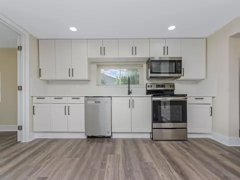 Kitchen - 4265 Palm Dr, Bartow, FL 33830 photo 2 of 6