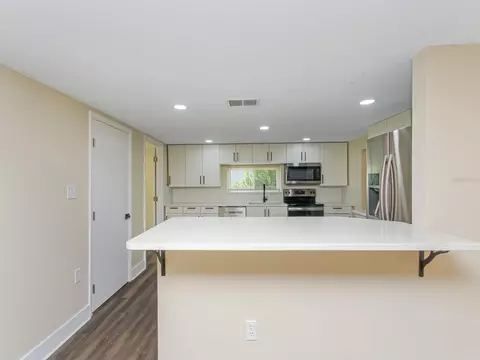 Kitchen - 4265 Palm Dr, Bartow, FL 33830 photo 1 of 6