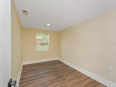 Bedroom - 4265 Palm Dr, Bartow, FL 33830 photo 5 of 5