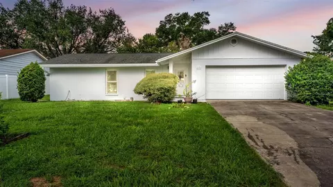 6137 Waterman Ln, Lakeland, FL 33812