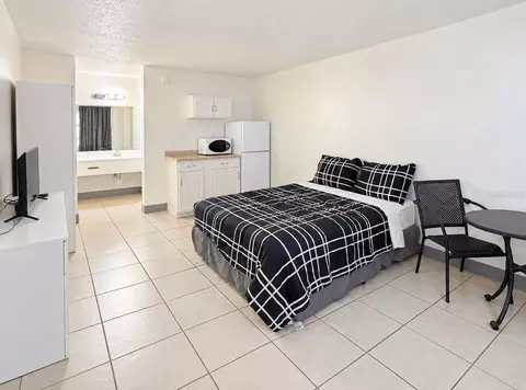 7900 S Orange Blossom Trl #2002, Orlando, FL 32809