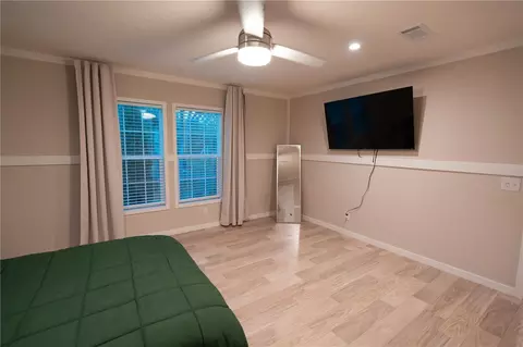Bedroom - 7670 NE 97th Ct, Bronson, FL 32621 photo 2 of 6