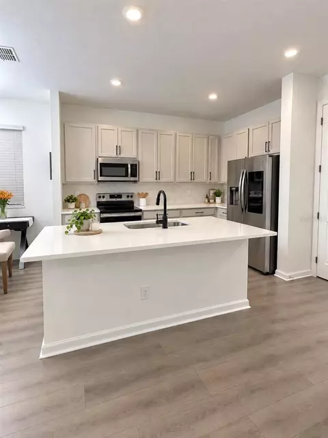 Kitchen - 2342 Broadbrook Dr, Saint Cloud, FL 34771 photo 2 of 2