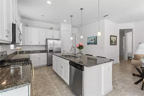 Kitchen - 4922 Catalpa Dr, Saint Cloud, FL 34772 photo 3 of 6