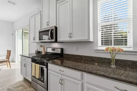 Kitchen - 4922 Catalpa Dr, Saint Cloud, FL 34772 photo 4 of 6
