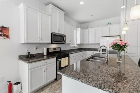 Kitchen - 4922 Catalpa Dr, Saint Cloud, FL 34772 photo 2 of 6