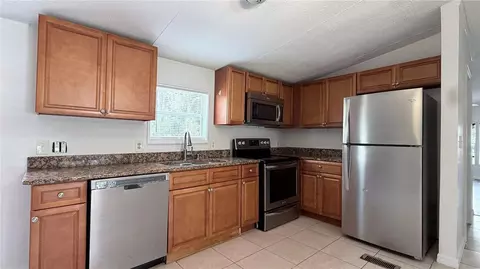 821 Navajo Dr, Saint Cloud, FL 34771 photo 8
