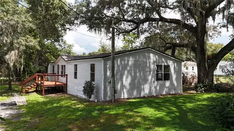 821 Navajo Dr, Saint Cloud, FL 34771 photo 4