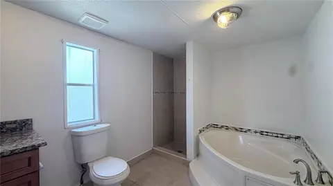 821 Navajo Dr, Saint Cloud, FL 34771 photo 21