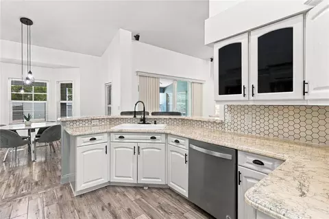 Kitchen - 5232 Hammock Cir, Saint Cloud, FL 34771 photo 2 of 3