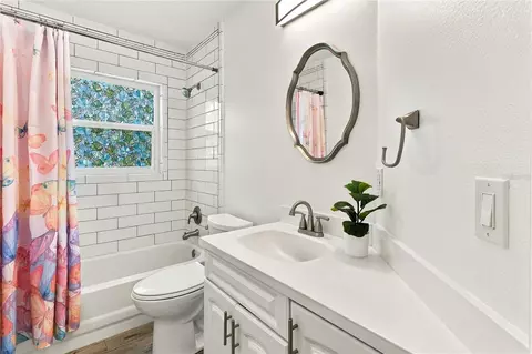 Bath - 5232 Hammock Cir, Saint Cloud, FL 34771 photo 4 of 5