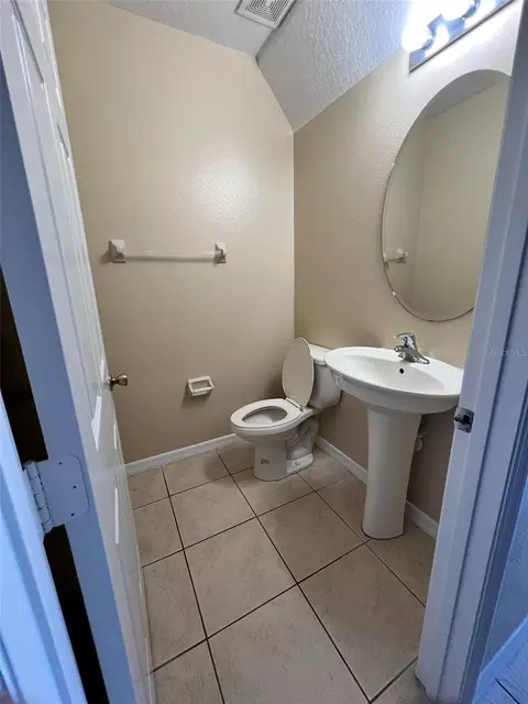 Bath - 2202 Seven Oaks Dr, Saint Cloud, FL 34772 photo 4 of 4