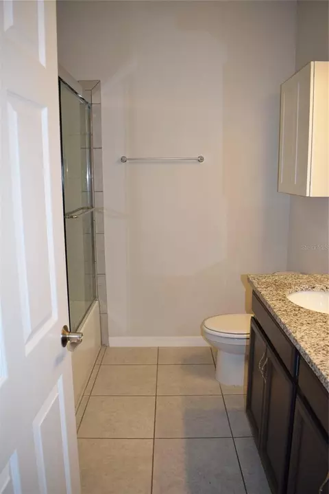 Bath - 1418 Flatwood St, Saint Cloud, FL 34771 photo 1 of 1