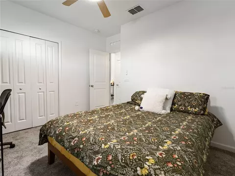 Bedroom - 1173 Deepwater Cir, Eagle Lake, FL 33839 photo 2 of 6