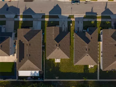 View/Area - 1173 Deepwater Cir, Eagle Lake, FL 33839 photo 5 of 6