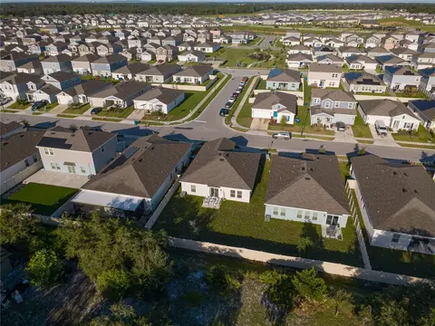 View/Area - 1173 Deepwater Cir, Eagle Lake, FL 33839 photo 4 of 6