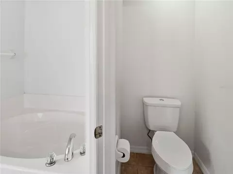 Bath - 6008 Keystone Pointe Dr, Saint Cloud, FL 34772 photo 3 of 5
