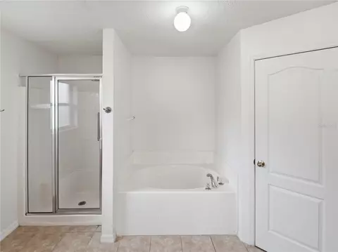 Bath - 6008 Keystone Pointe Dr, Saint Cloud, FL 34772 photo 2 of 5