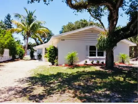 635 Holly Rd, Vero Beach, FL 32963