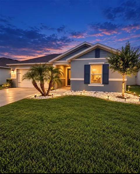 Exterior - 5015 Riverside Way, Saint Cloud, FL 34771 photo 2 of 5