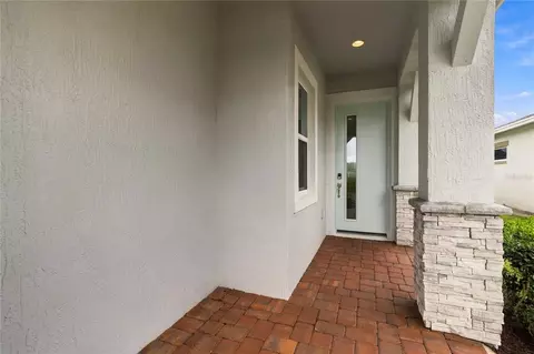 Exterior - 5031 Dancy Ln, Saint Cloud, FL 34772 photo 3 of 10