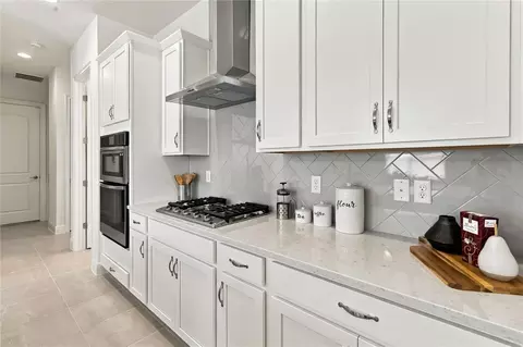 Kitchen - 5031 Dancy Ln, Saint Cloud, FL 34772 photo 4 of 6