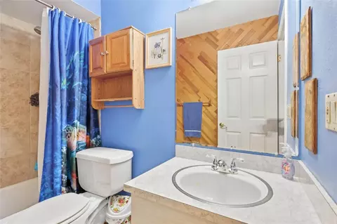 Bath - 1424 Wyoming Ave, Saint Cloud, FL 34769 photo 1 of 3