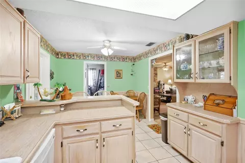 Kitchen - 1424 Wyoming Ave, Saint Cloud, FL 34769 photo 4 of 4