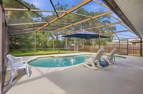 Exterior - 1424 Wyoming Ave, Saint Cloud, FL 34769 photo 6 of 10