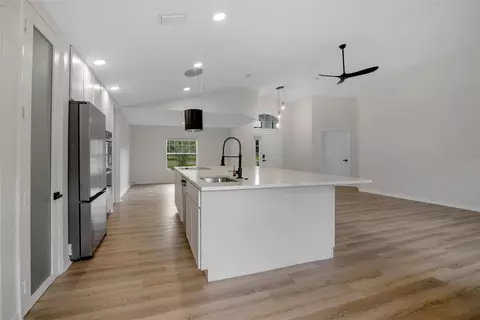Kitchen - 6549 State Road 33, Clermont, FL 34714 photo 3 of 4