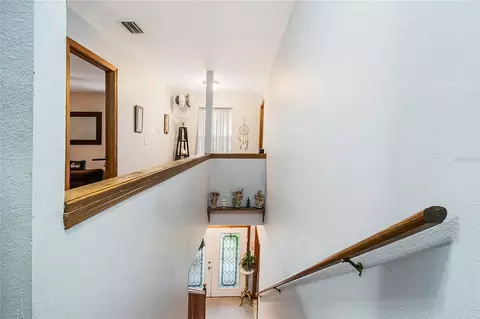 Entry Way - 4105 Bob White Ct, Saint Cloud, FL 34772 photo 10 of 16